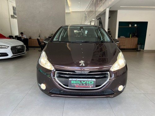 Imagem 2 de 14 de Peugeot 208 Griffe