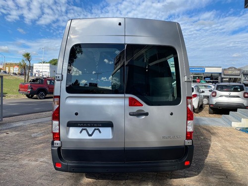 Imagen 6 de 20 de Renault Master Minibus 2.3 Diesel