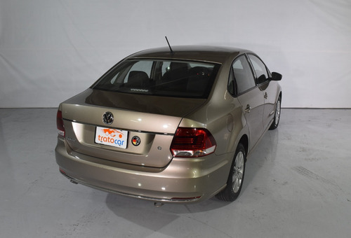 Imagen 4 de 12 de Volkswagen Vento Highline | 1.6 Lt - 2017