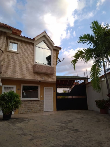 Imagen 14 de 14 de Hermoso Townhose En Venta En Barrio Sucre Andrews Rivero 04124959888