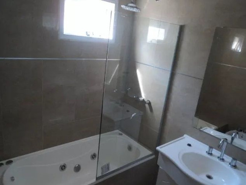 Venta Ezeiza Duplex De 3 Dormitorios