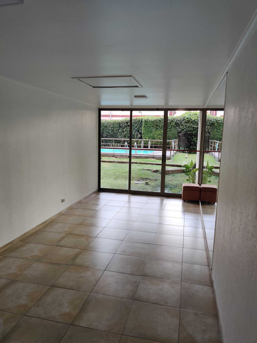 Excelentes Condiciones (84827)