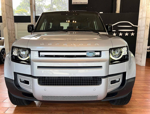 Imagen 2 de 21 de Land Rover Defender New 90 Extrafull