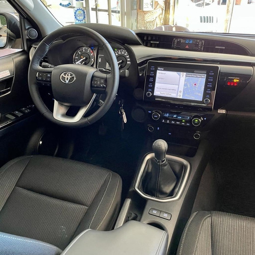 Imagen 7 de 17 de Toyota Hilux Doble Cabina 2.8 Tdi Manual Srv 4x2 0km My2022