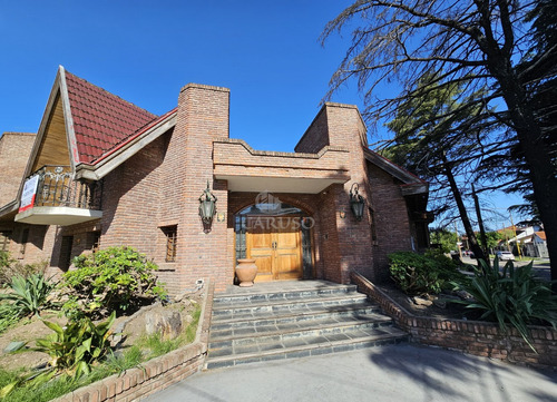 Chalet En Barrio Parque Calchaqui - Quilmes Oeste