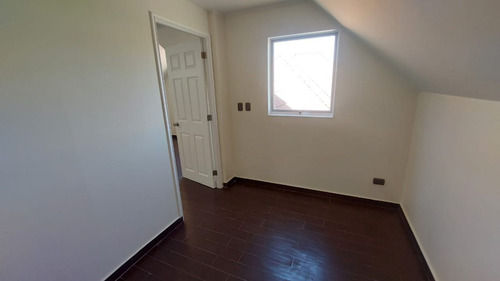 Casa En Altos De Quilicura (4d-3b) - Quilicura