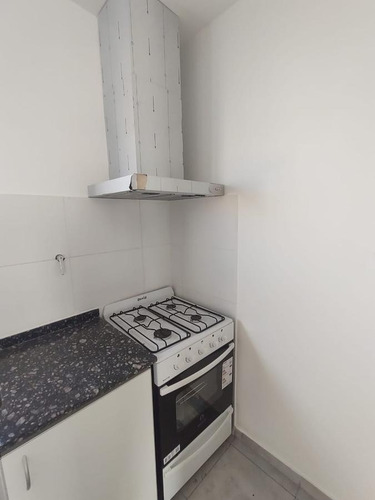Imagen 4 de 17 de 134 E/ 70 Y 71 La Plata - Dúplex En Venta