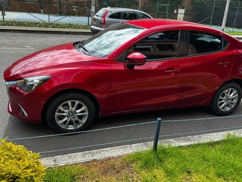 Mazda 2 1.5 Touring Sedan