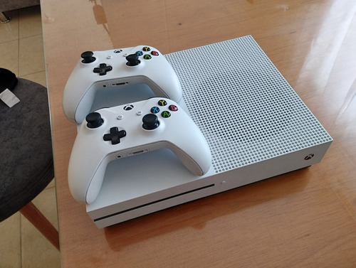 Microsoft Xbox One S Color  Blanco