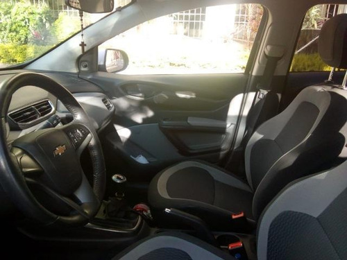 Chevrolet Onix 2015 1.0 Seleção 5p