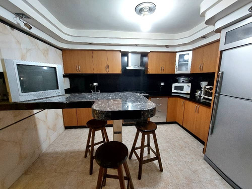 Imagen 4 de 8 de Town House En Venta Paraíso San Diego