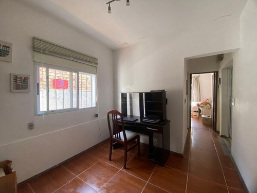 Vendo: Casa De 2 Dormitorios En Colón