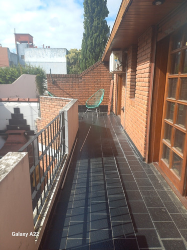 Barrio Naon(mataderos), Casa 4 Amb. 2 Ptas. 220m2. Visitas A Partir 26/05!!