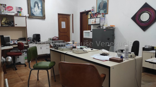 Galpon Fabrica Industral En Venta La Victoria Zona Industrial 5800m2 Depositos Oficinas Area Taller Carga Y Descarga Pesada Vigilancia Estef 22-12781