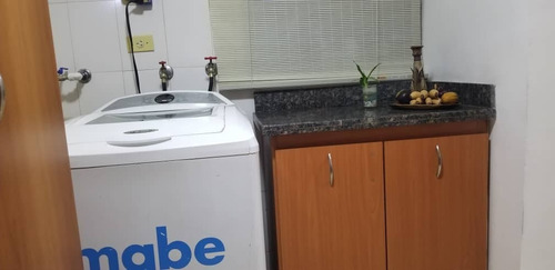 Imagen 4 de 19 de Apartamento En Res. San Francisco, San Diego 04124667445 (ata-887)
