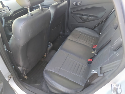 Imagen 7 de 8 de Ford Fiesta Titanium Power Shift Automatico 5 Puertas