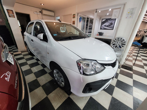 Toyota Etios 1.5 X 6mt My19