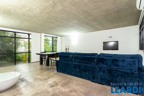 Imagem 9 de 15 de Casa Assobradada - Vila Madalena - Sp - 638476