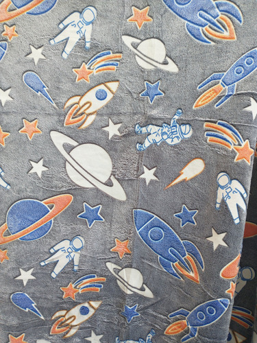 Frazada Manta Magica Luminosa Infantil Corderito Fluor 1 1/2 Espacio Gris