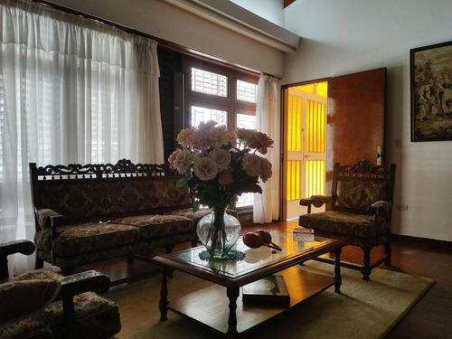 Imagen 4 de 25 de Venta Casa - Garage, Consultorio, 2/3 Dormis - 35 E/ 1 Y 2