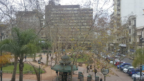 Imagen 5 de 14 de Oficina A La Venta Con Renta En Peatonal Sarandí Y Juan Carlos Gómez!!