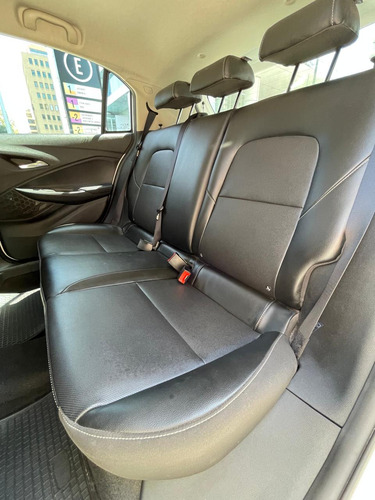 Chevrolet Onix Turbo 1.0T R AT
