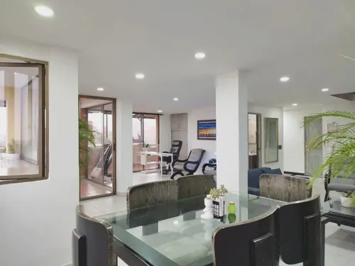 Apartamento En Venta En Laureles. Cod V16201