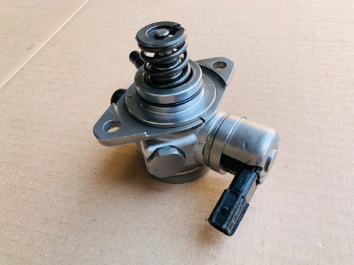 Imagen 6 de 9 de Bomba Alta Presion Gasolina 2012-2018 Ford Focus Cm5e9d376