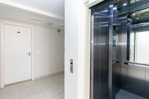 Imagem 15 de 25 de Studio Com 1 Dormitório Para Alugar, 33 M² Por R$ 1.100,00/mês - Centro - Curitiba/pr - St0024