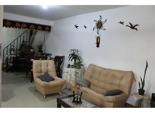 Vendo Casa Unifamiliar De 3 Niveles En Talanga, Cali