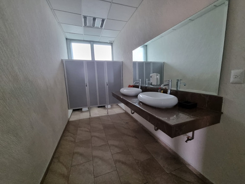 Imagen 10 de 16 de Oficina En Azcapotzalco De 170 Mtrs, 5 Cajones, Seguridad 24 Hrs
