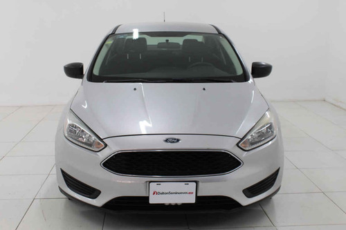 Imagen 8 de 15 de Ford Focus 2015 4 Cilindros