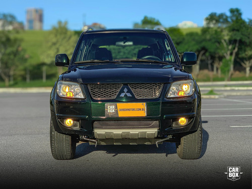 Mitsubishi Pajero TR4 2.0 4x2 Flex Aut. 5p