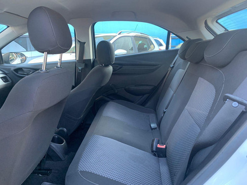 Imagem 8 de 9 de Chevrolet Onix Joy 1.0 2019