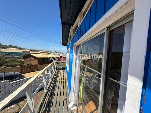 Casa En Venta De 4 Dorm. Rol Propio A 2 Cuadras De La Playa