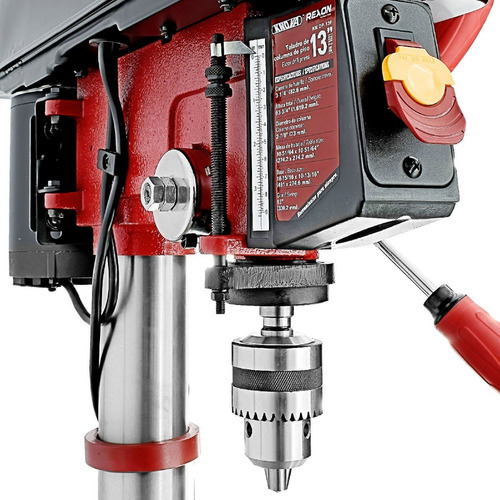 Taladro De Columna De Piso de 13" Para uso profesional Mesa de trabajo de hierro inclinable Motor 3/4 HP 120/240 V 60 Hz. Modelo KN DP-13F KNOVA