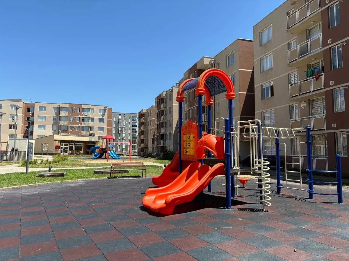 Se Arrienda Depto 2d1e En Fundo Del Carmen (143234)