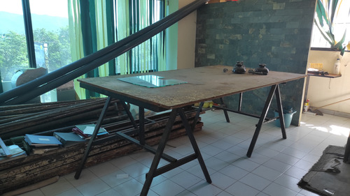 Mesa De Trabajo Especial P/cortar Vidrios 2,44x1,40x1,00 (Usado)