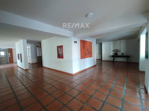 Imagen 13 de 18 de Re/max 2mil Vende Apartamento Remodelado En La Urb. Maneiro - Isla De Margarita