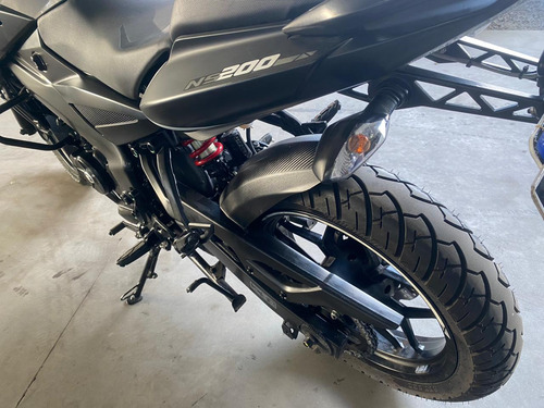 Bajaj Rouser 200 Ns - Miami Cars