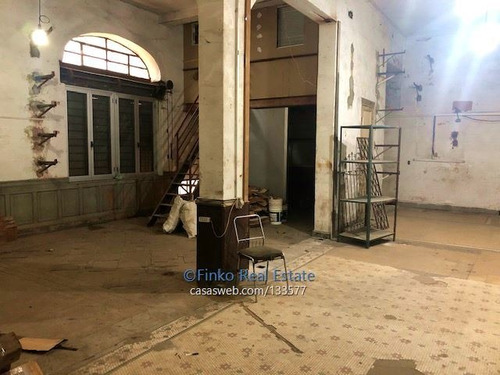 Local Comercial En Ciudad Vieja