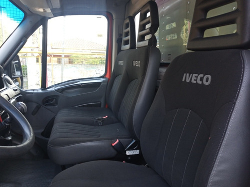Imagem 8 de 15 de Iveco Daily 35s14 2014 Baú Porta Lateral Ótimo Estado