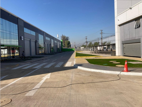 Arriendo Bodega Nueva C/of De 338 M2 En P. Industrial