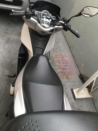 Imagem 3 de 15 de Honda Pcx 150
