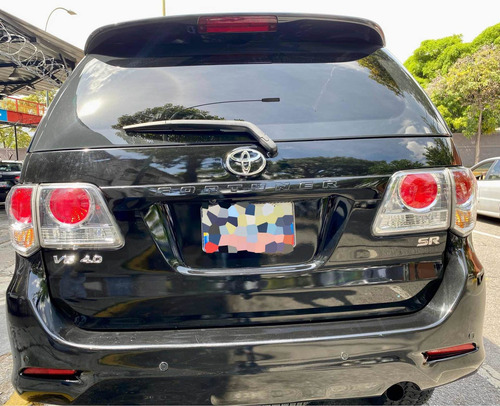 Imagen 4 de 8 de Toyota Fortuner Automatico