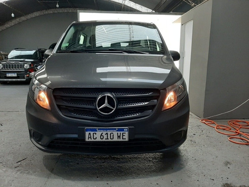 Imagen 11 de 16 de Mercedes-benz Vito 2018 1.6 111 Cdi Furgon Mixto Aa 114cv