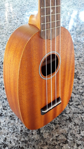Ukulele Pk-10 Soprano. Importador Autorizado Ohana.