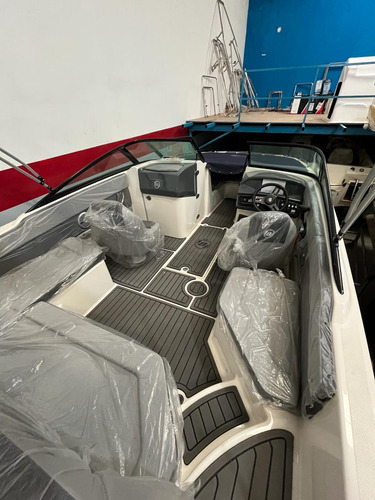 Discovery 230 Con 300 Mercury V8 4 Hs De Uso Igual A Okm