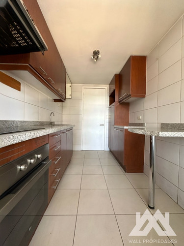 Metro Irarrázaval 3 Dormitorios, 2 Baños 92 M2