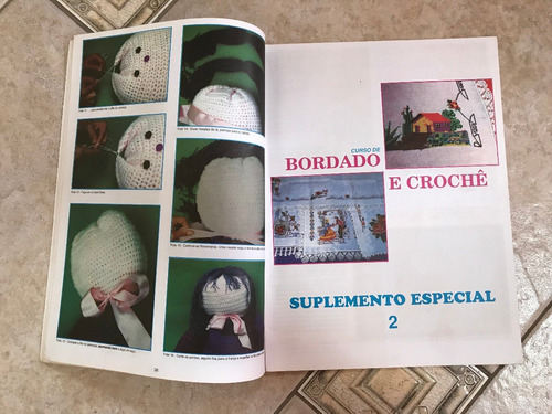 Revista Bordado E Crochê 2 Ponto Cruz Bruxinha Crochê Y945 (Usado)